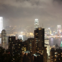 Vorne Hongkong Island, hinten Kowloon
